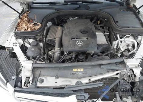 2018 Mercedes-Benz Glc 300 z USA, uszkodzony, nr VIN WDC0G4JB5JV015871